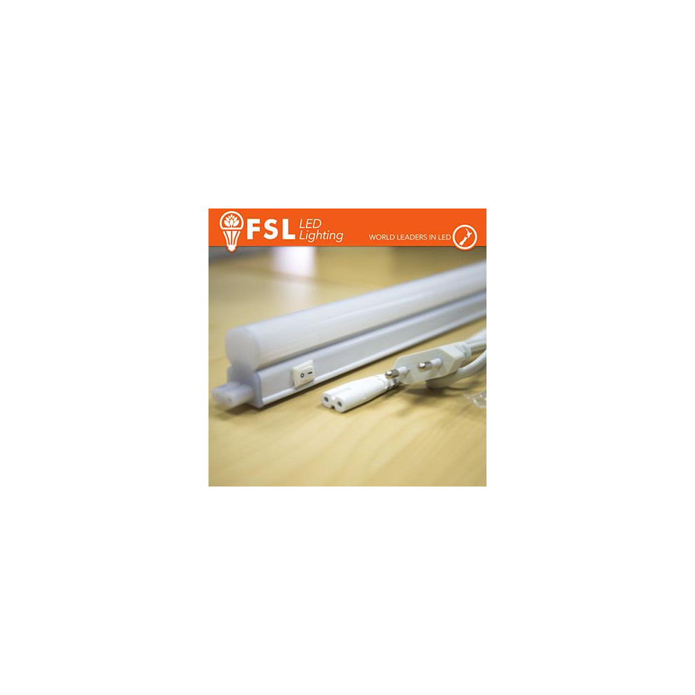 Reglette con interruttore ON/OFF 10W 6500K 90cm Reglette con interruttore ON/OFF 10W 6500K 90cm